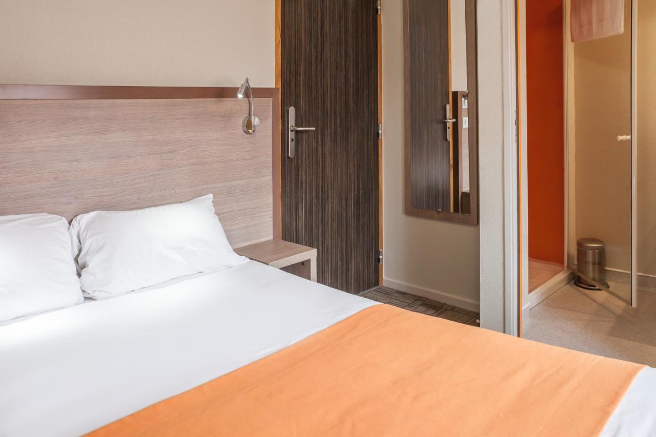 Logis Hotel Les Voyageurs Lezoux Экстерьер фото